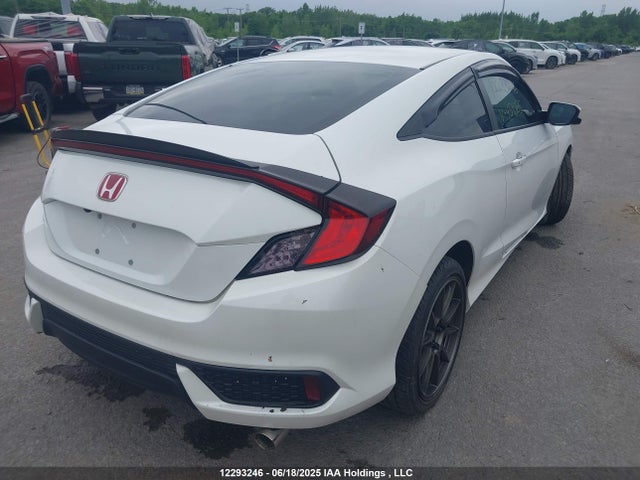 Honda 2018 2018 2HGFC3B4XJH451065 Image 12