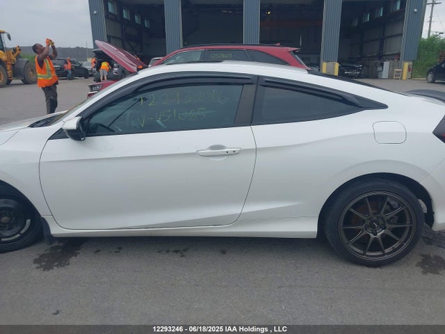 Honda 2018 2018 2HGFC3B4XJH451065 Image 15