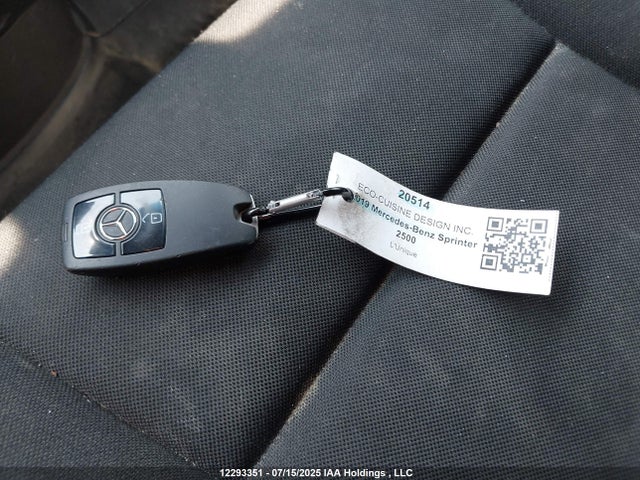 WD3BF1ED0KT013903 Mercedes-Benz m 274 with brake assist