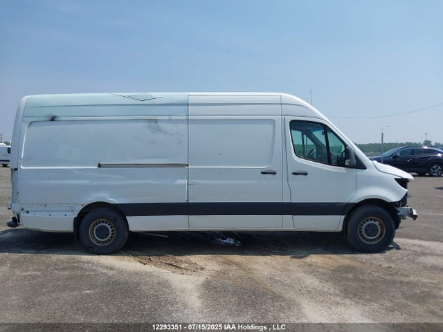 WD3BF1ED0KT013903 Mercedes-Benz m 274 with brake assist