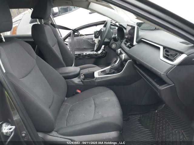 Toyota RAV4 LE 2024 2T3B1RFV3RC403655 Image 5