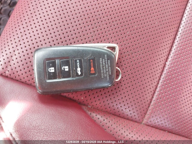 JTHC81D23J5030202 Lexus IS