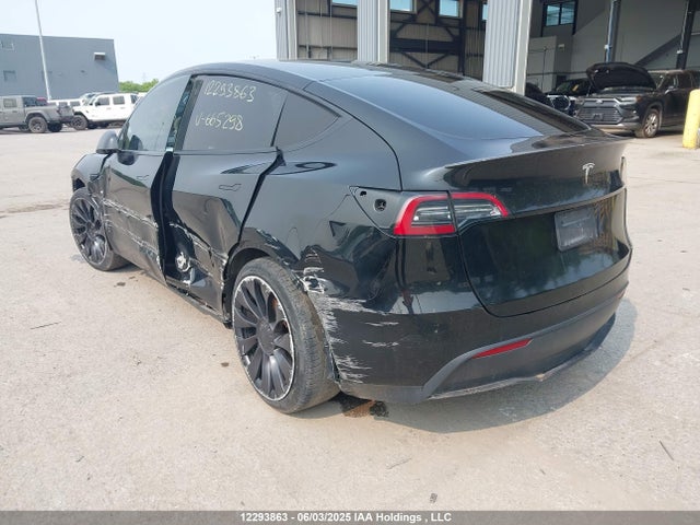 7SAYGDEF7PF665298 Tesla Model Y