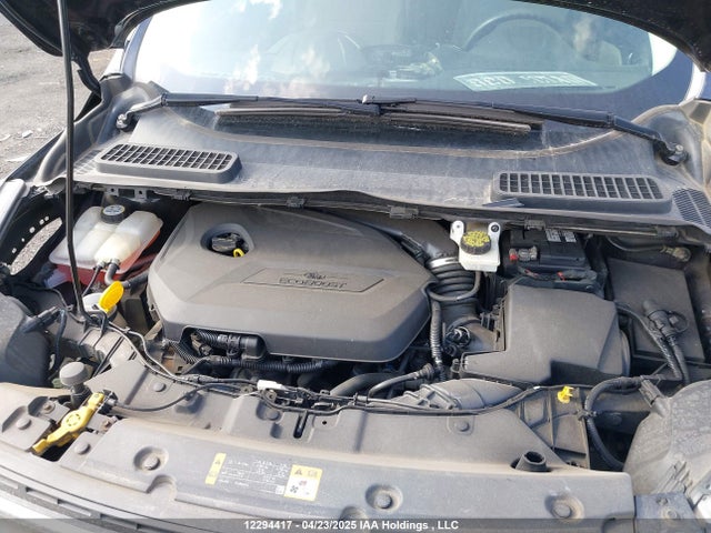 1FMCU9GX5EUD04543 Ford ESCAPE SE