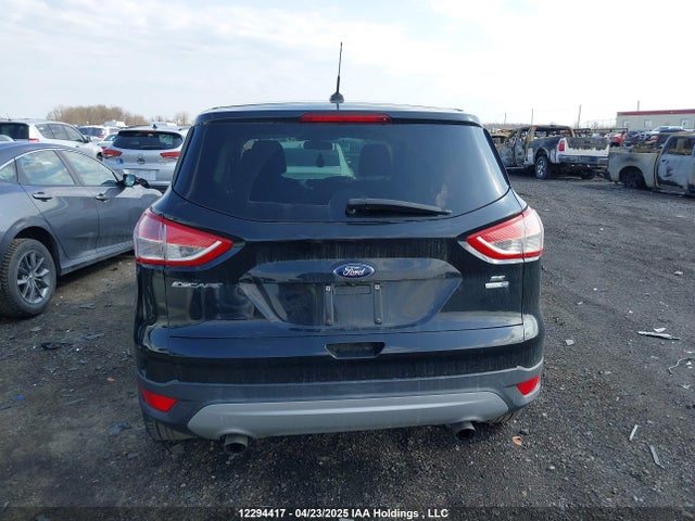1FMCU9GX5EUD04543 Ford ESCAPE SE