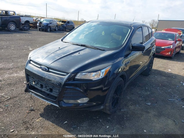 1FMCU9GX5EUD04543 Ford ESCAPE SE