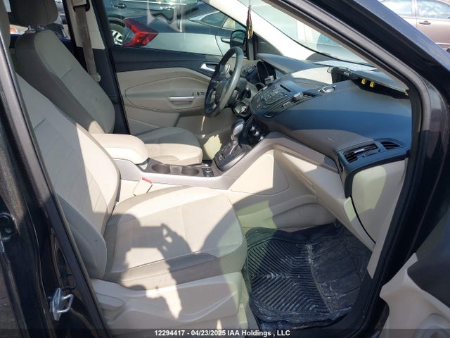 1FMCU9GX5EUD04543 Ford ESCAPE SE