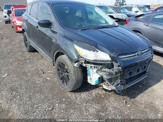 1FMCU9GX5EUD04543 Ford ESCAPE SE