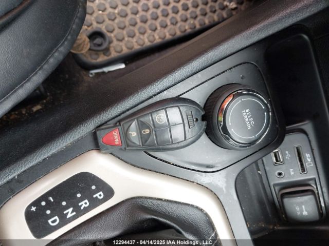 1C4PJMAS8GW175462 Jeep Cherokee
