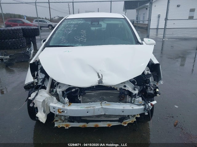 VNKKTUD35KA102877 Toyota Yaris L/le/se