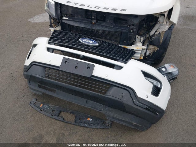 1FM5K8GTXJGA38287 Ford EXPLORER SPORT