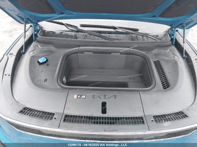 KNDAEFS56S6060012 KIA ev9