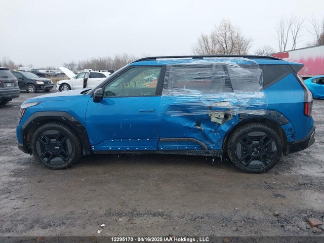 KNDAEFS56S6060012 KIA ev9