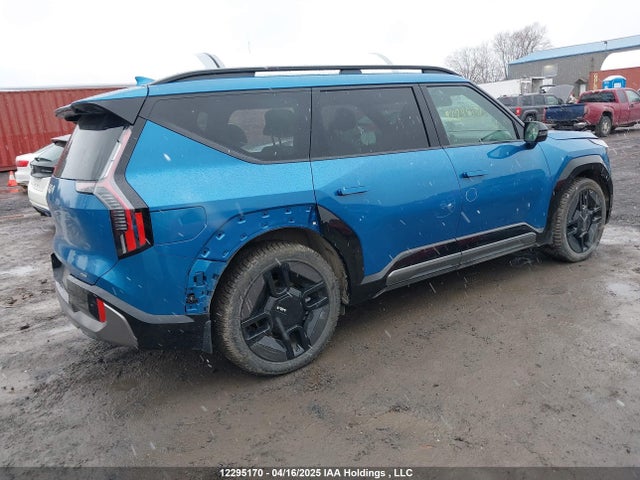 KNDAEFS56S6060012 KIA ev9