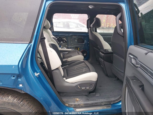 KNDAEFS56S6060012 KIA ev9