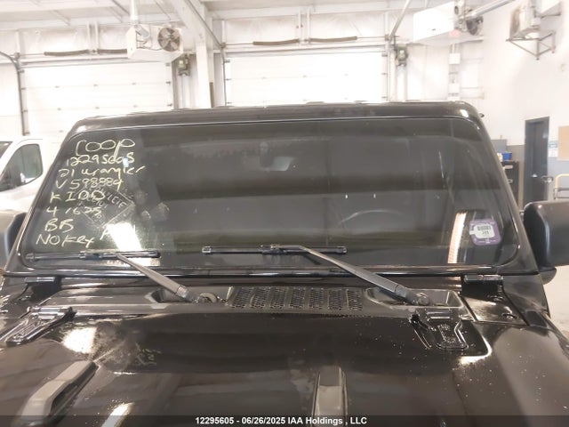 1C4HJXEN4MW598884 Jeep Wrangler