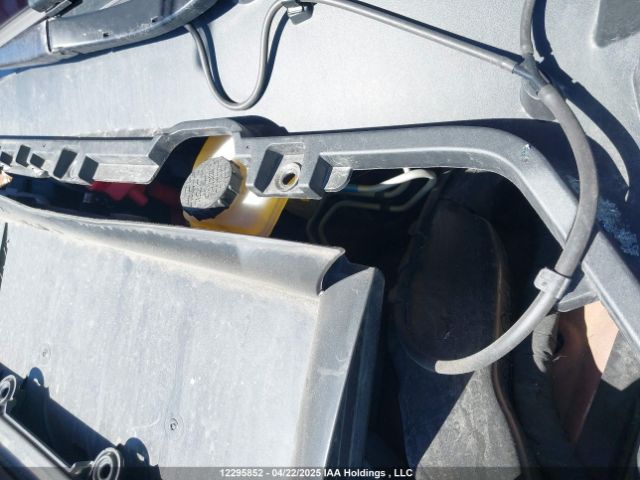 7SAYGAEE2PF760213 Tesla Model Y