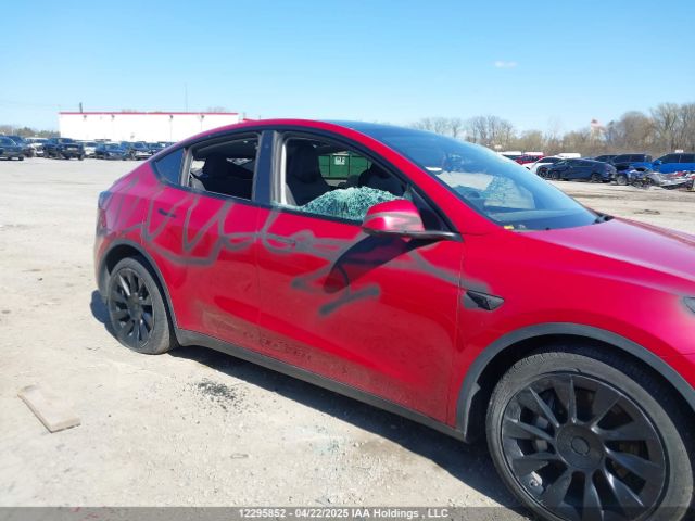 7SAYGAEE2PF760213 Tesla Model Y