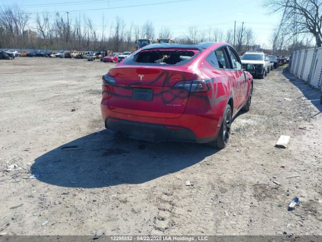 7SAYGAEE2PF760213 Tesla Model Y