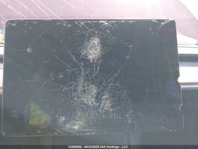 7SAYGAEE2PF760213 Tesla Model Y
