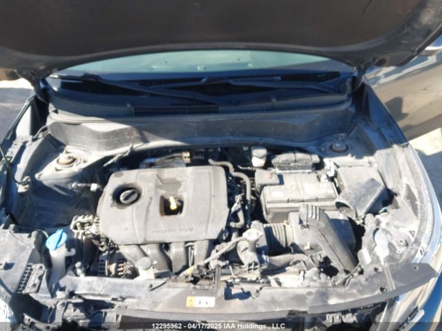 KNDEP2AA2N7245742 KIA Seltos