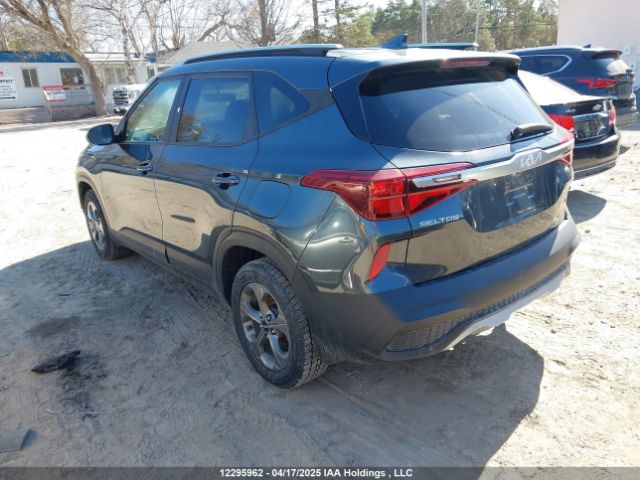 KNDEP2AA2N7245742 KIA Seltos