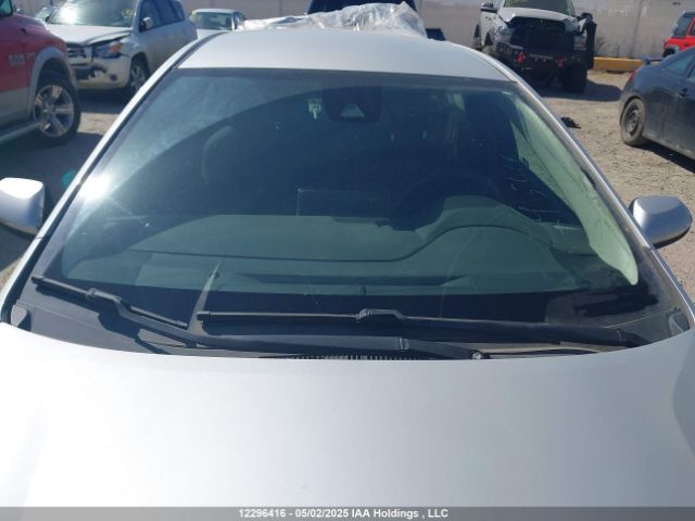5YFBPRBE6LP136578 Toyota COROLLA LE