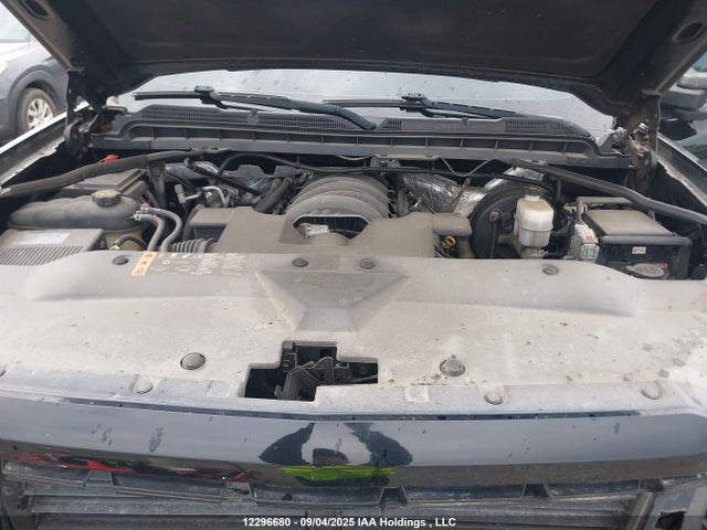 Chevrolet l83 - sidi: spark ignited direct injection, vvt: variable valve timing, afm, e85 max, alum 2018 3GCUKPEC3JG131766 Image 10