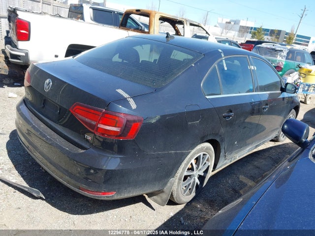 3VWD67AJ3GM372856 Volkswagen Jetta