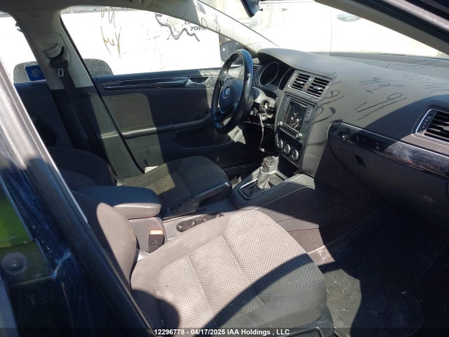 3VWD67AJ3GM372856 Volkswagen Jetta
