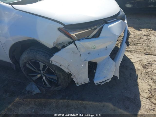 2T3RFREV1HW633662 Toyota Rav4 Xle