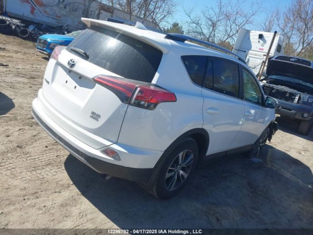 2T3RFREV1HW633662 Toyota Rav4 Xle