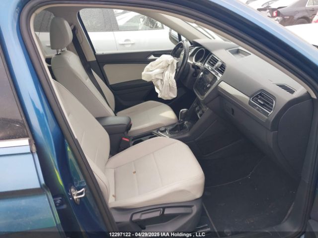 3VV2B7AX7JM050482 Volkswagen Tiguan