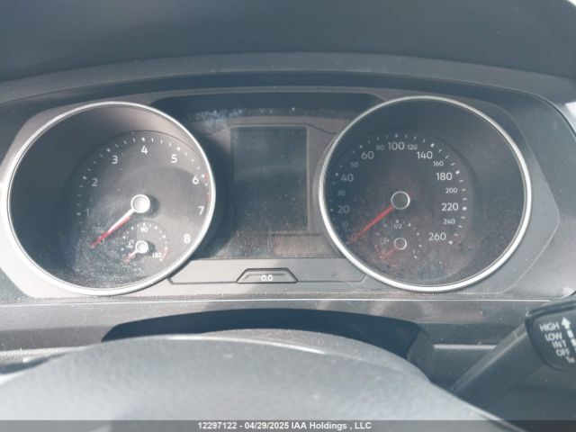 3VV2B7AX7JM050482 Volkswagen Tiguan
