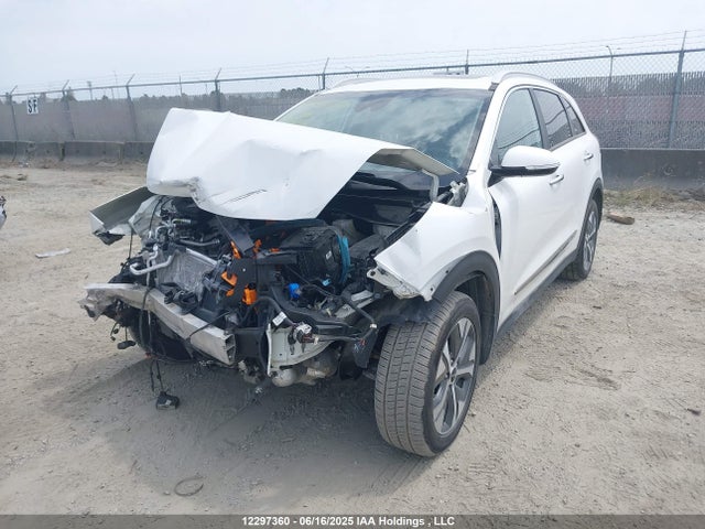 KNDCE3LG1N5135748 KIA Niro