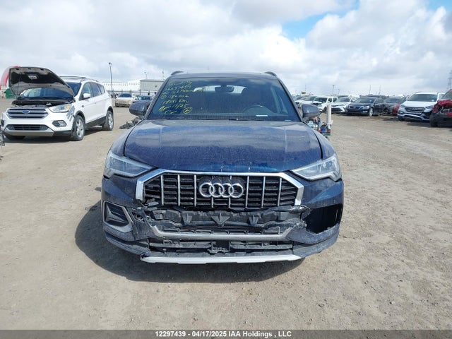 WA1AECF33L1082002 Audi Q3