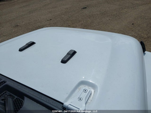 1C4HJXEGXPW573834 Jeep Wrangler
