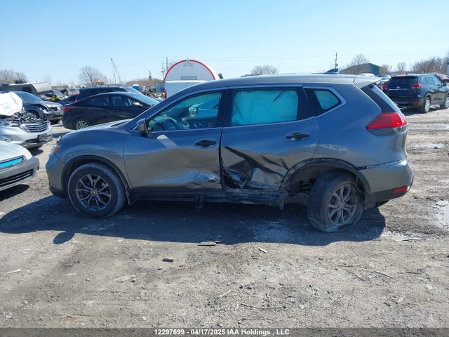 Nissan Rogue 2017 5N1AT2MTXHC863597 Image 14