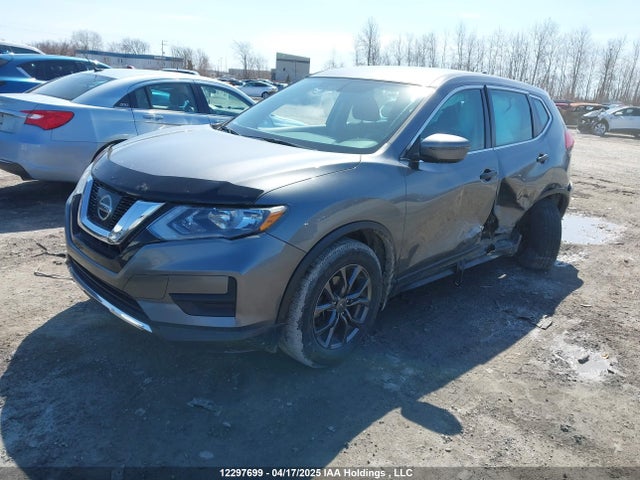 Nissan Rogue 2017 5N1AT2MTXHC863597 Image 2