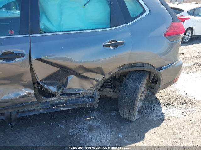Nissan Rogue 2017 5N1AT2MTXHC863597 Image 6