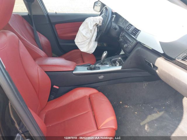 WBA3C3C5XFP663120 BMW 320i Xdrive