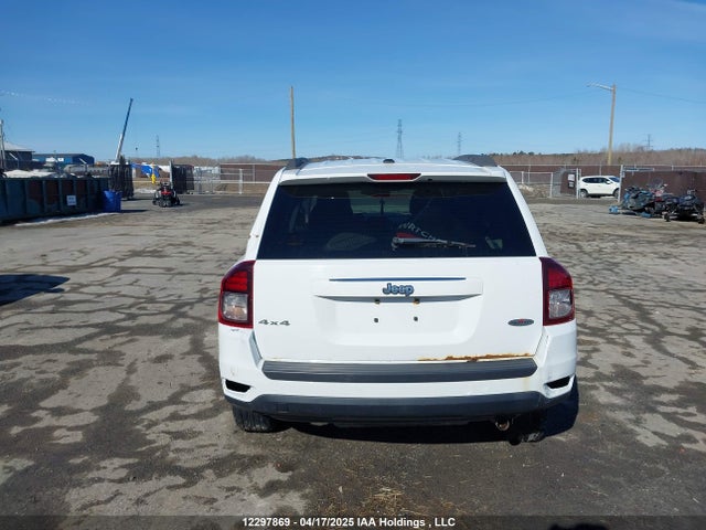 1C4NJDAB3ED820437 Jeep Compass