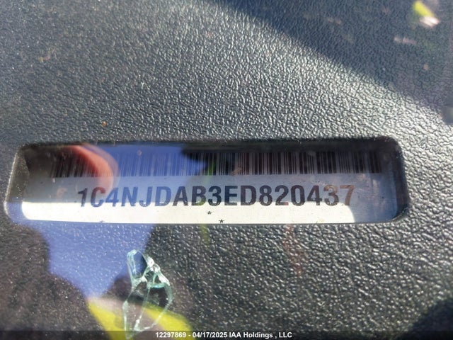 1C4NJDAB3ED820437 Jeep Compass
