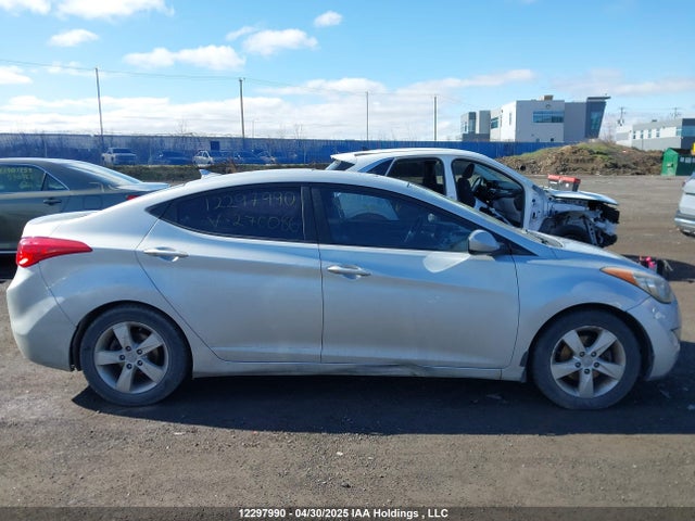12297990 :رقم المزاد ، 5NPDH4AE7DH270086 vin ، 2013 Hyundai Elantra مزاد بيع