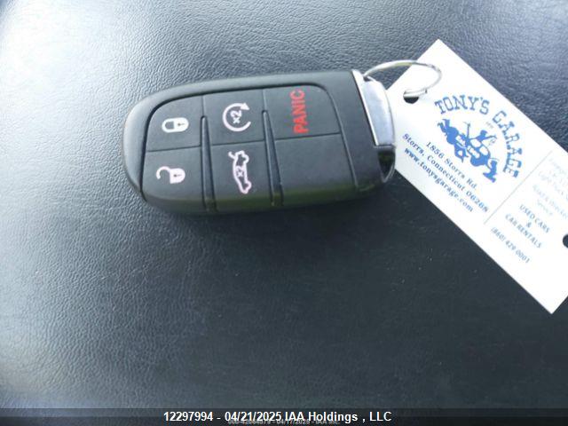 2C3CCAGG5FH730251 Chrysler 300 S