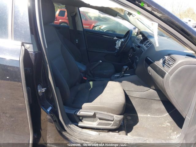 3VWD07AJ8GM336887 Volkswagen 2016
