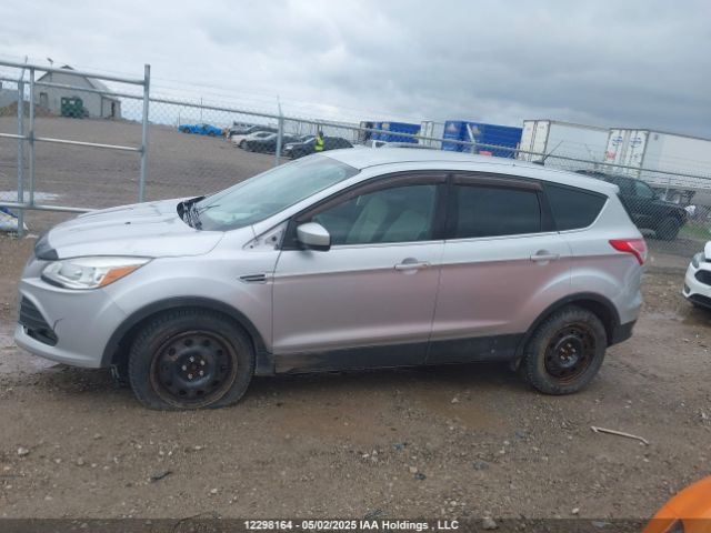 1FMCU9GX9FUC30495 Ford 2015