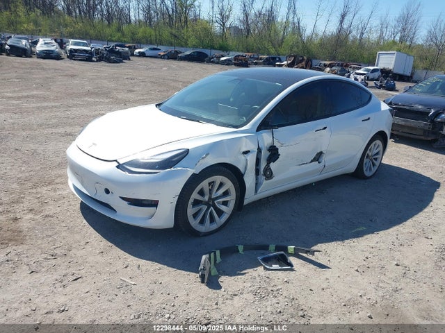 5YJ3E1EA2NF337137 Tesla MODEL 3