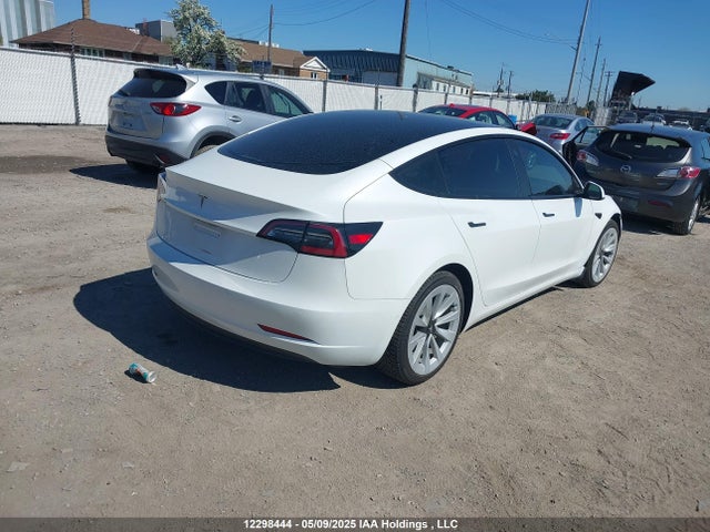 5YJ3E1EA2NF337137 Tesla MODEL 3