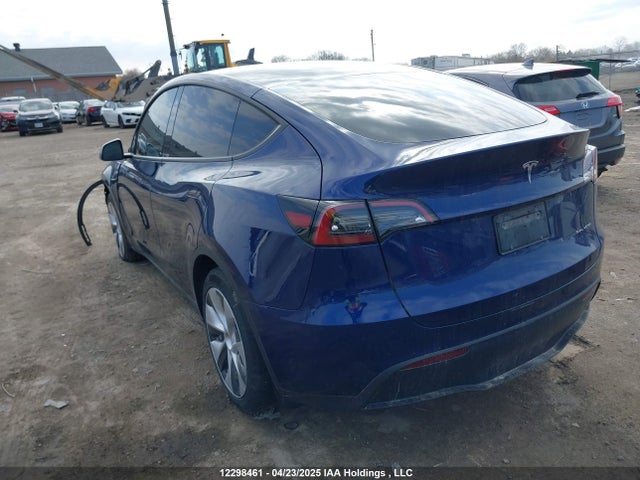 7SAYGAEE1PF758761 Tesla Model Y